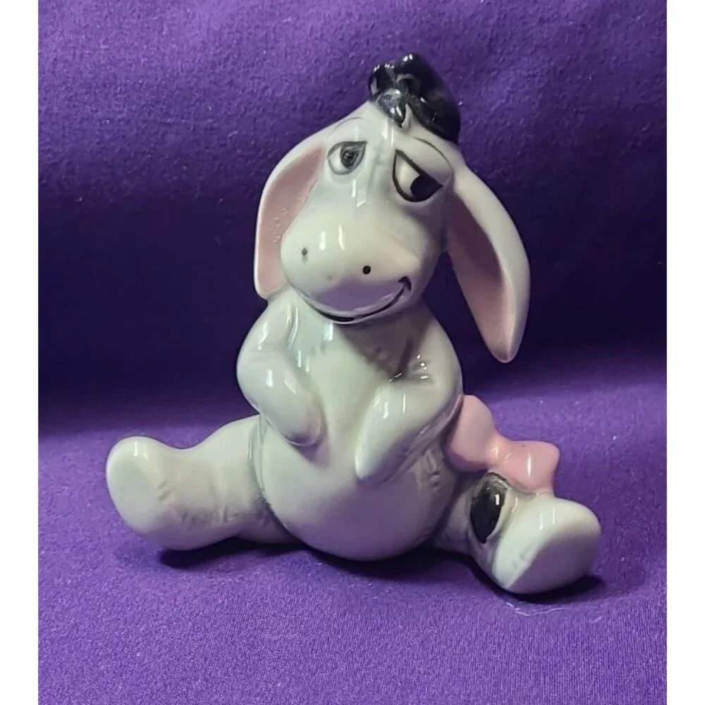 VINTAGE DISNEY WINNIE THE POOH EEYORE Miniatue CERAMIC PORCELAIN FIGURINE JAPAN
